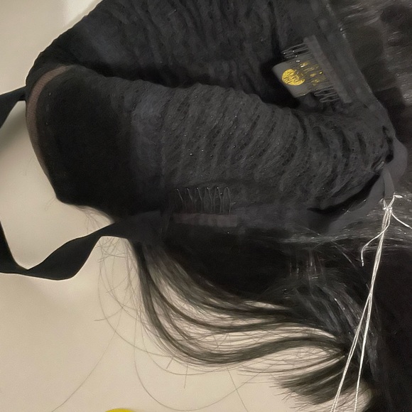 Outre Bob Wig, Middle Part, Color:1, Style:Ryan - Picture 7 of 13